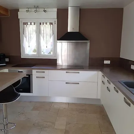 Maison De Campagne En Bord De Riviere Avec Spa Вилла *