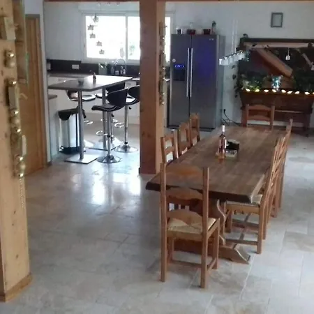 Villa Maison De Campagne En Bord De Riviere Avec Spa